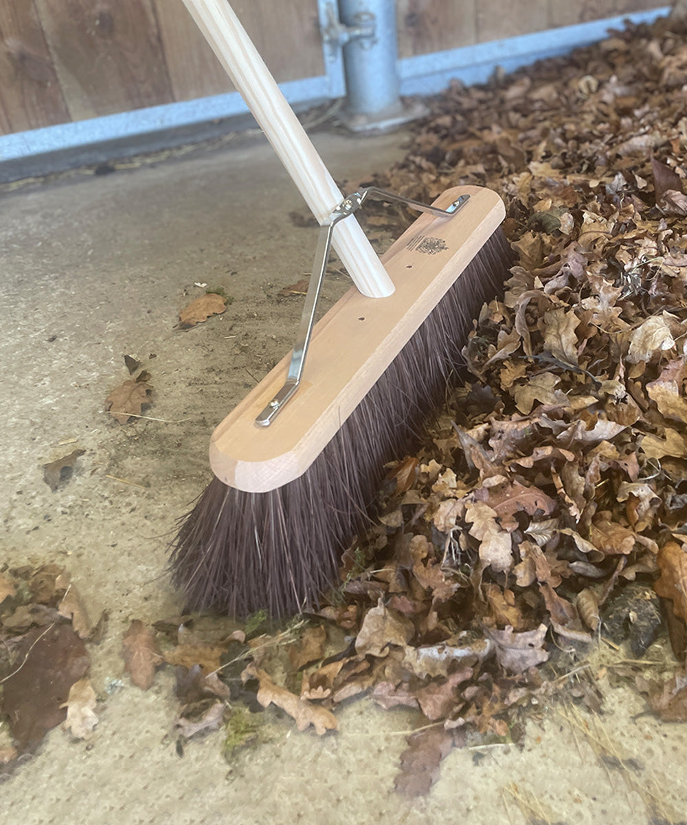 Finest by Hillbrush Wooden Platform Broom With Handle - Stiff